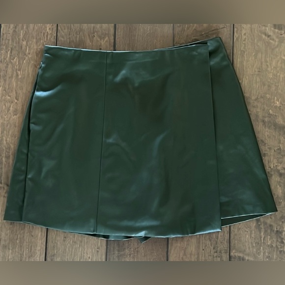 Jason Wu Pants - Jason Wu Black Faux Leather Wrap Skort/Skirt